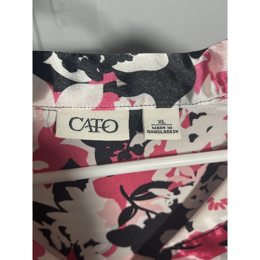 CATO Women's XL Floral Blouse White Black Pink Short Sleeve Twisted Front Top - Picture 3 of 6